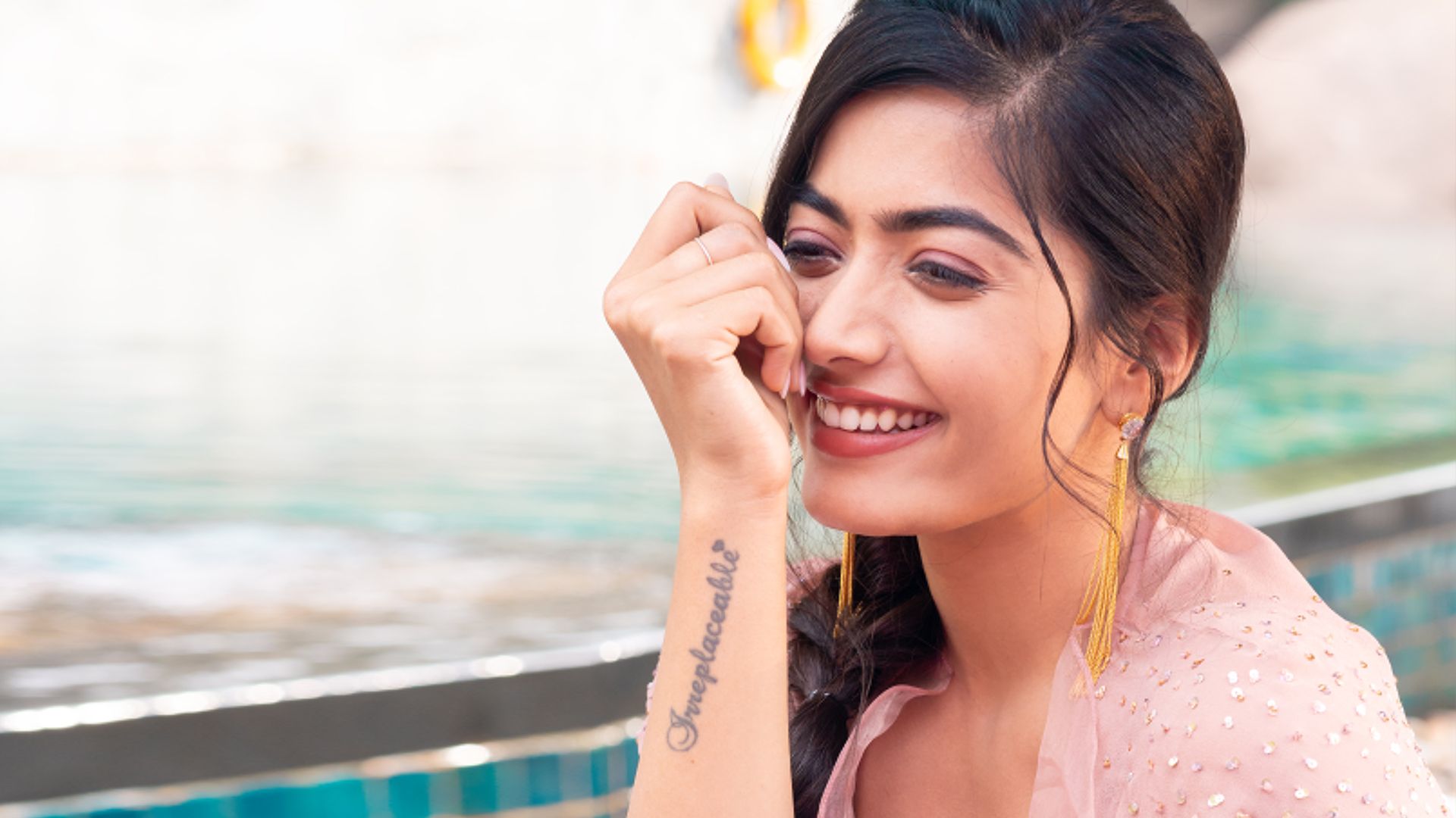 Rashmika Mandanna HD Wallpaper