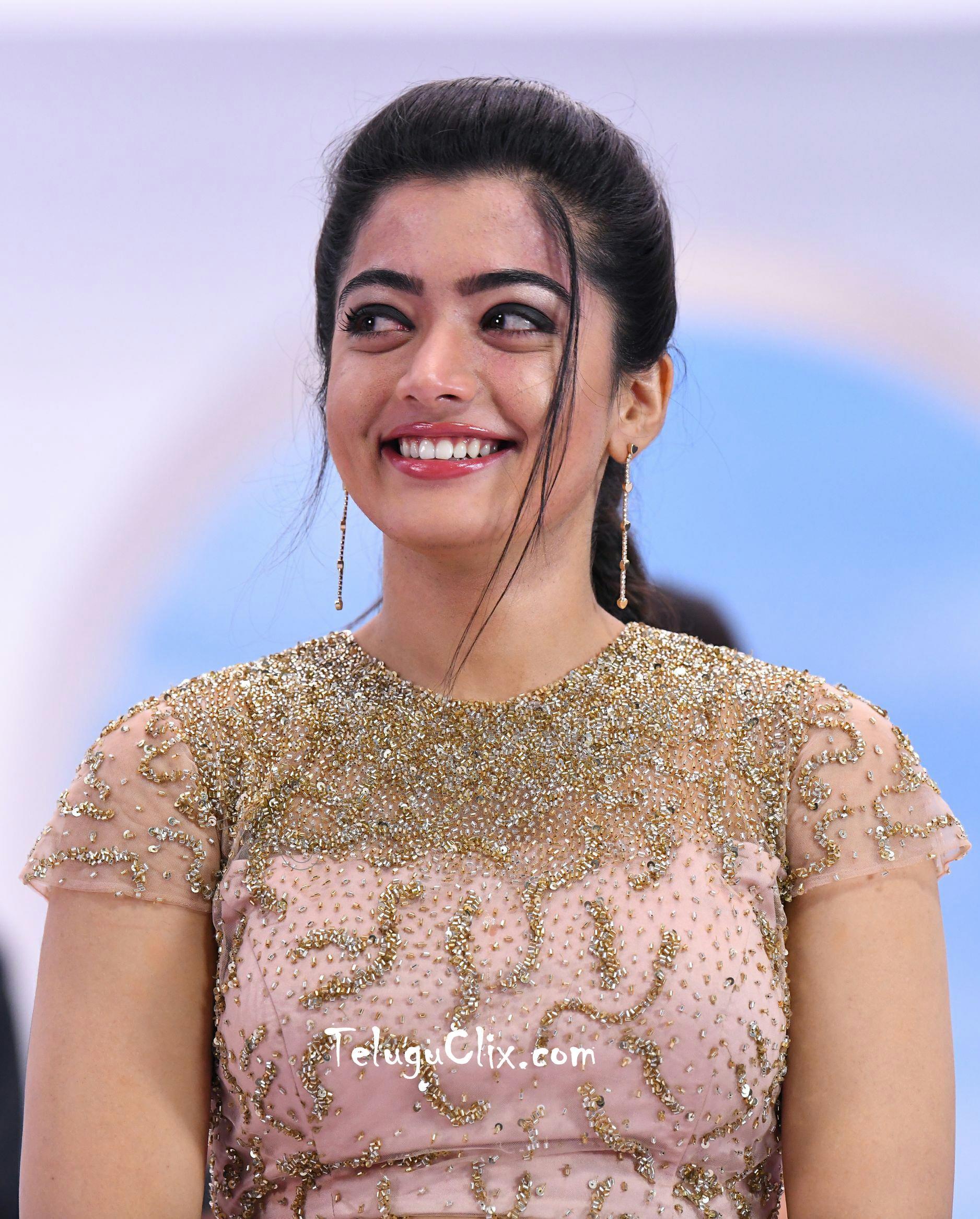 Rashmika Mandanna HD Wallpaper